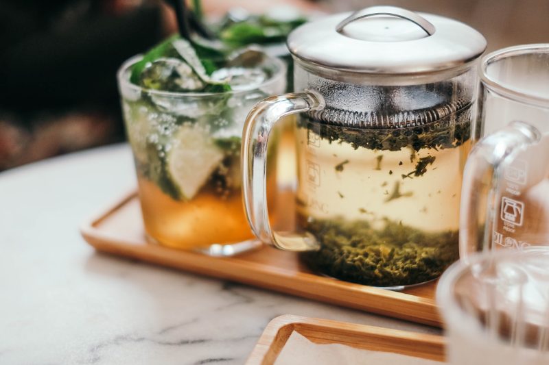 Herbata oczyszczająca - ziołowy napar na odchudzanie i poprawę zdrowia